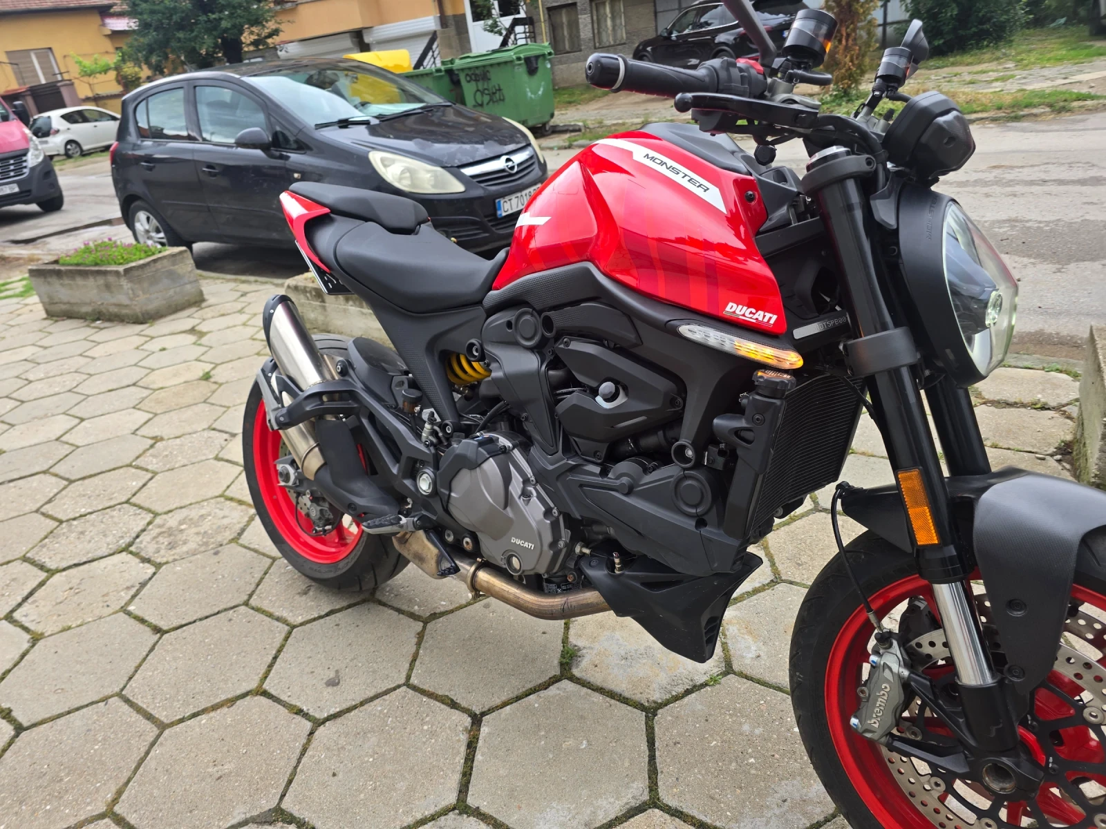 Ducati Monster  598 км от нов 