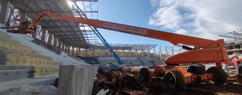 Автовишка Друга марка JLG 1350SJP 4х4х4 - 43 метра, снимка 3 - Индустриална техника - 53510268