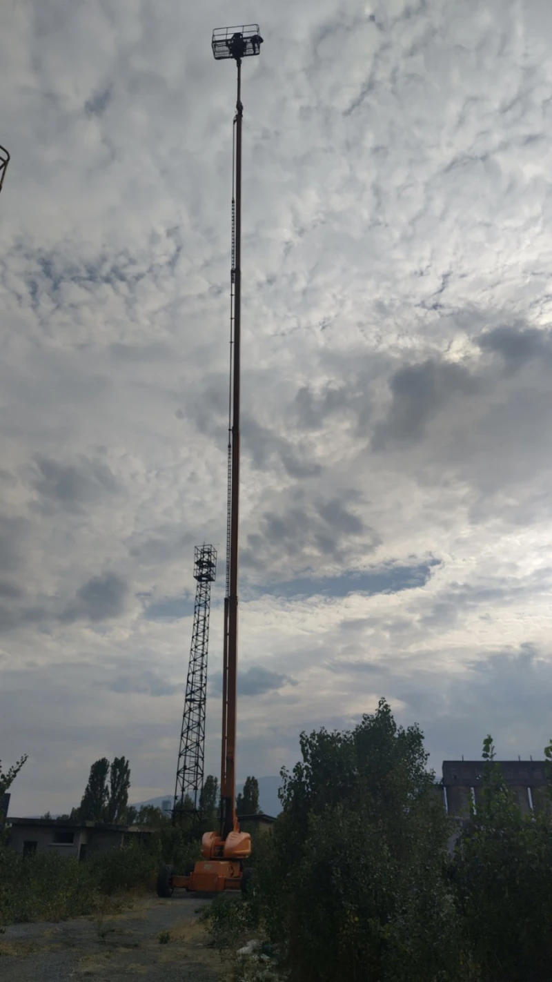 Автовишка Друга марка JLG 1350SJP 4х4х4 - 43 метра, снимка 6 - Индустриална техника - 53510268