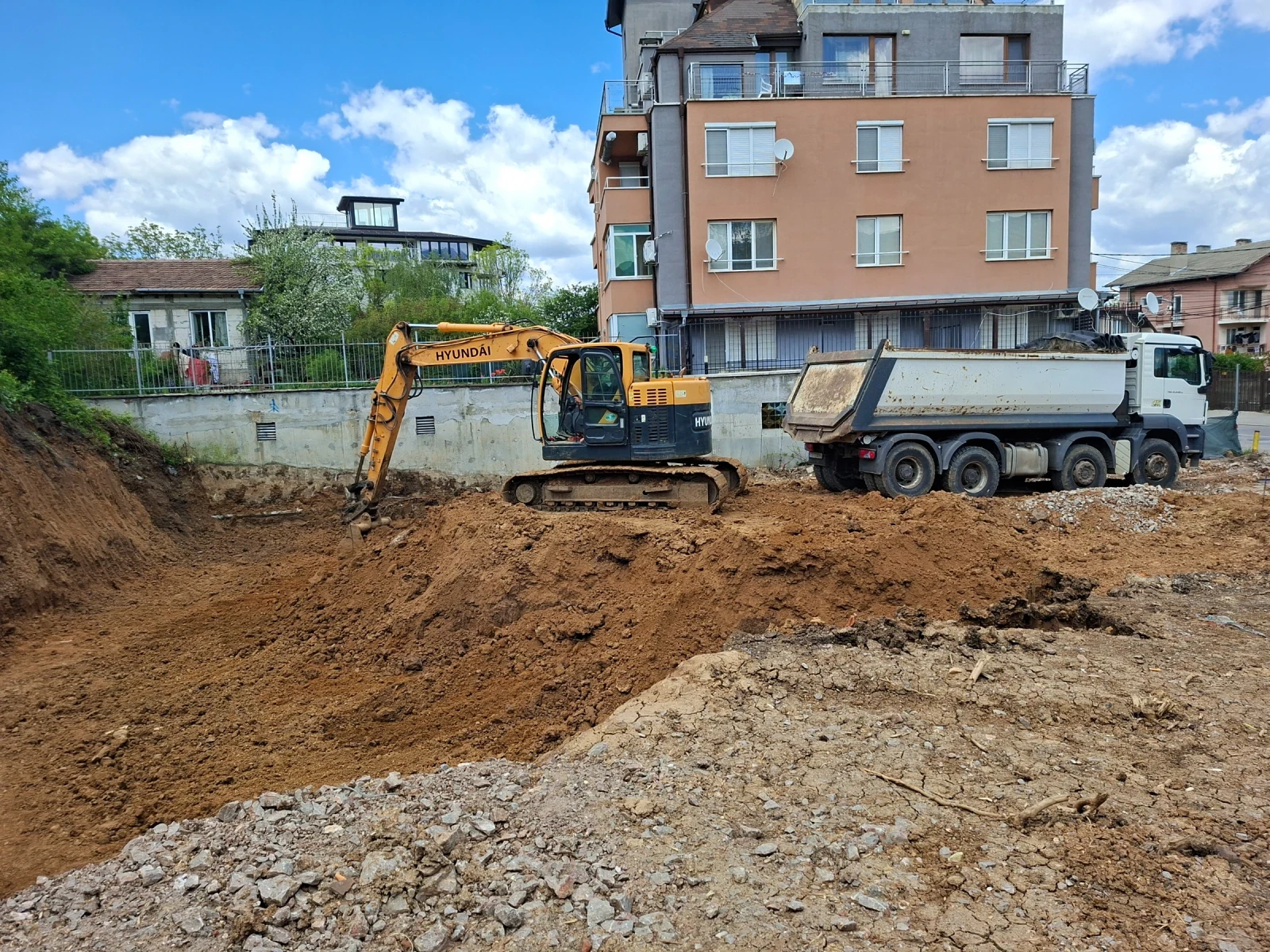 Багер Hyundai Robex 145 lcr-9a