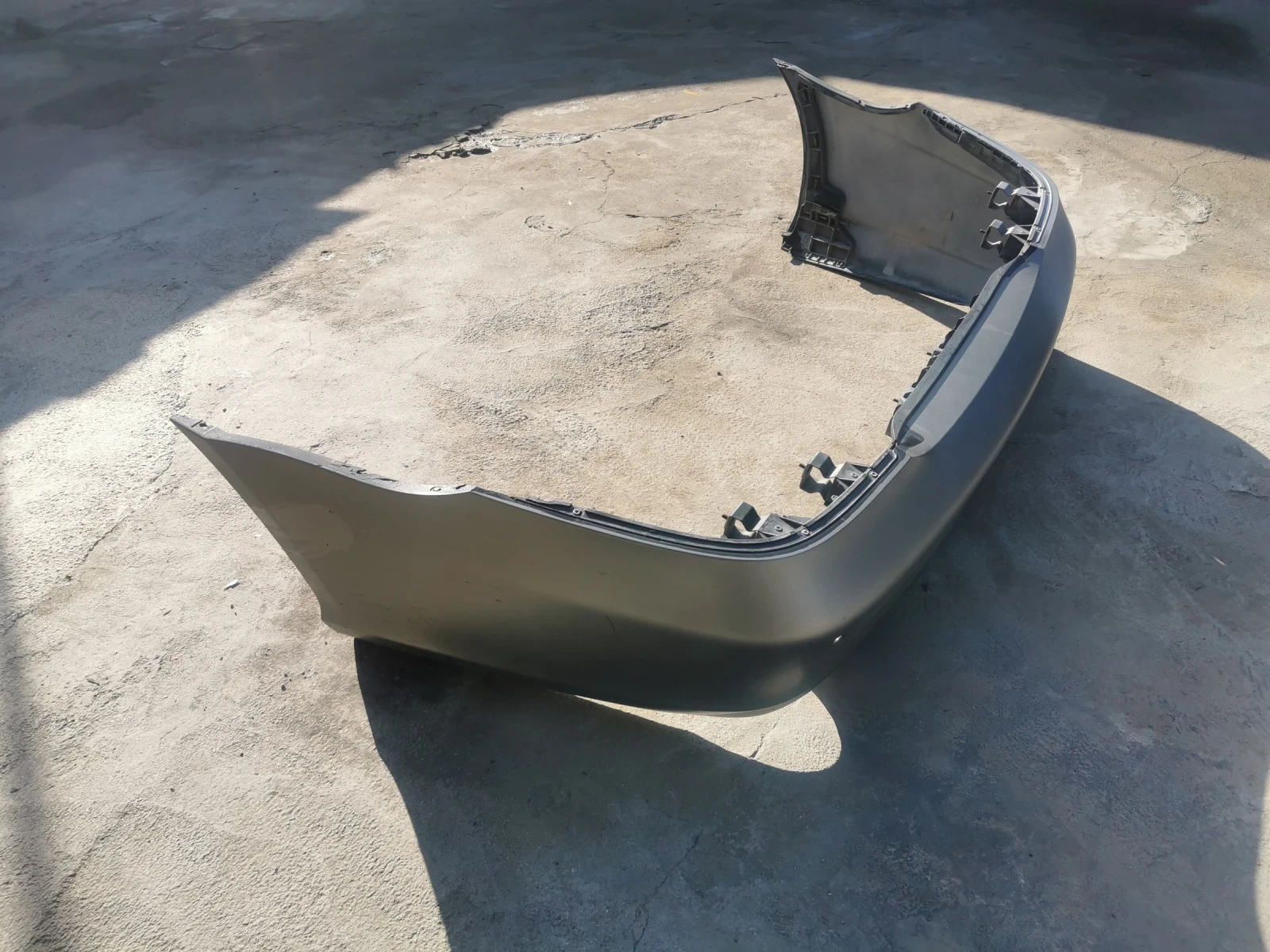 ����� ����� �� �������� CLS  2009� | Mobile.bg � ����������� 4