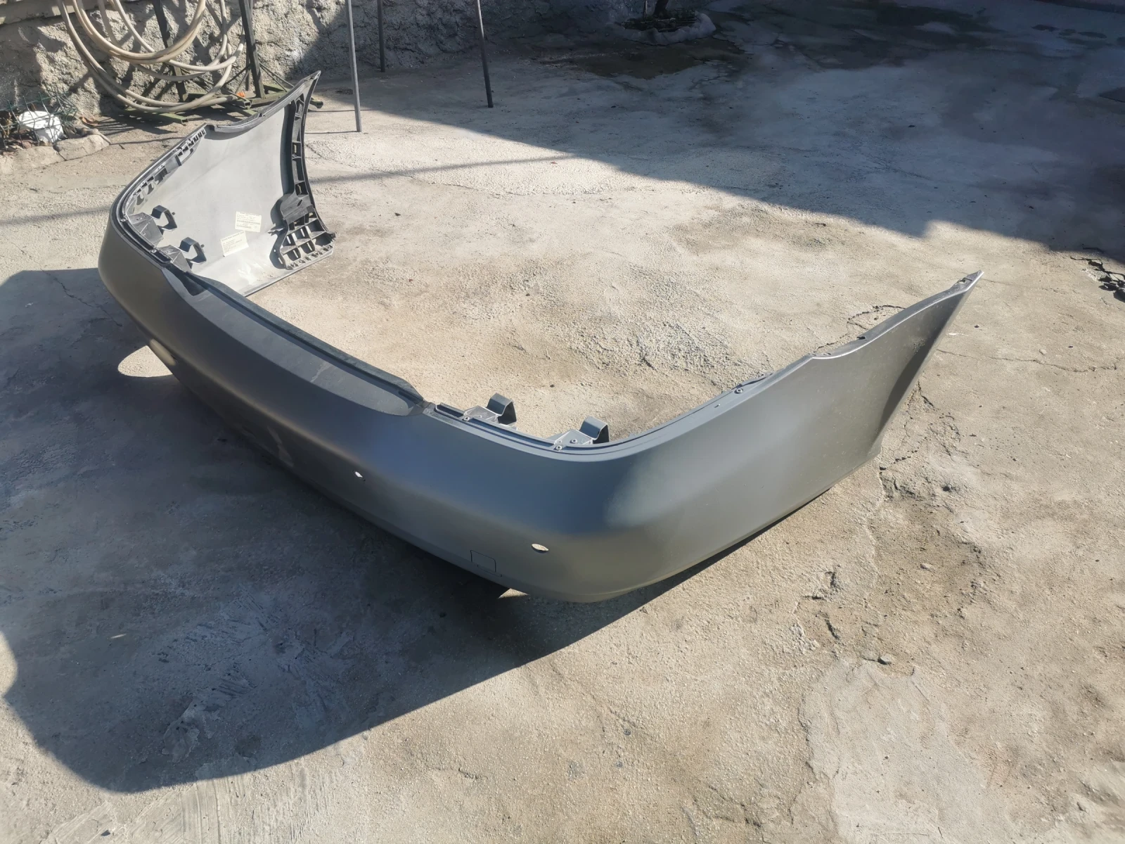 ����� ����� �� �������� CLS  2009� | Mobile.bg � ����������� 1