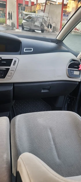 Citroen Grand C4 Picasso икономичен и обслужен семеен автомобил, снимка 12