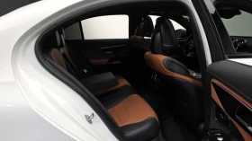Mercedes-Benz C 300 63 AMG OPTIC* 2 КЛЮЧА* PANO* HUD* KEYLESS* КРАЙНА, снимка 5