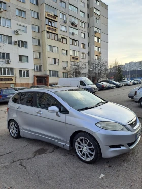 Обява за продажба на Honda Fr-v 2.0 газ ~6 300 лв. - изображение 4