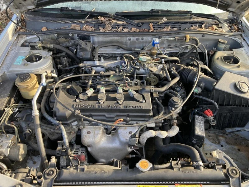 Nissan Primera 1.8 16v, снимка 8 - Автомобили и джипове - 47970554