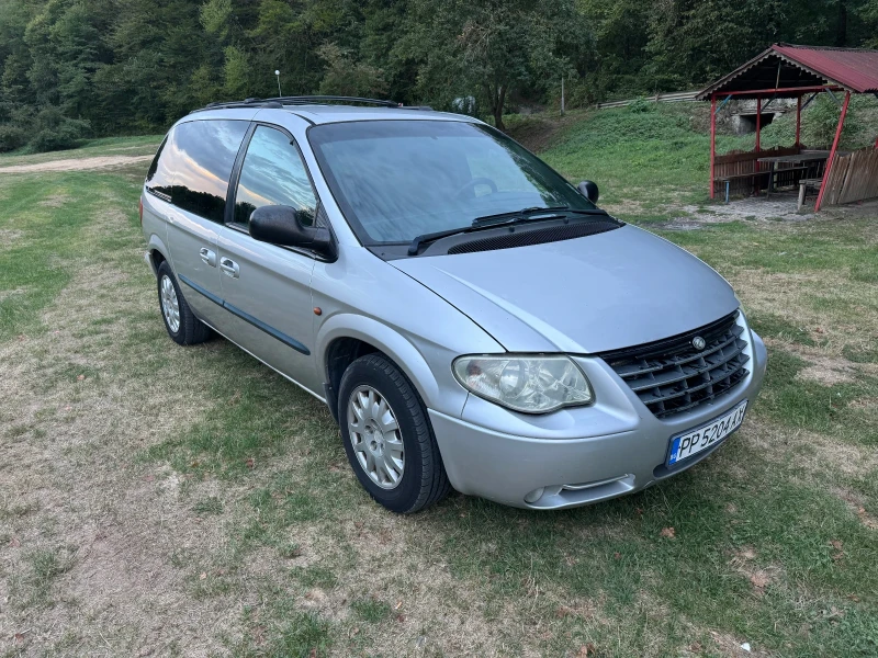 Chrysler Voyager 2.8 CRD, снимка 1 - Автомобили и джипове - 47231608