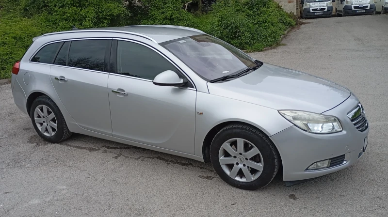 Opel Insignia 2.0 CDTI, снимка 1 - Автомобили и джипове - 48422183