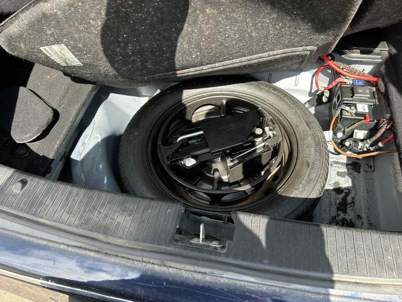 Mercedes-Benz E 220 ОМ 651, снимка 3 - Автомобили и джипове - 52833638