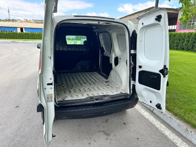 Dacia Dokker 1.5dci ОБСЛУЖЕНА!!!КЛИМАТИК!!!ТОП!!!, снимка 5 - Автомобили и джипове - 52447710