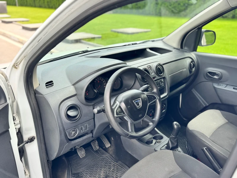 Dacia Dokker 1.5dci ОБСЛУЖЕНА!!!КЛИМАТИК!!!ТОП!!!, снимка 6 - Автомобили и джипове - 52447710