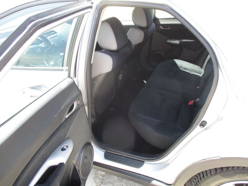 Honda Civic 1.4/БЕНЗИН/КАТО НОВА, снимка 11 - Автомобили и джипове - 50574397