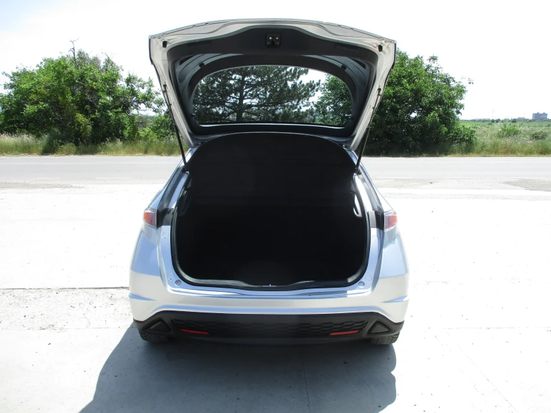 Honda Civic 1.4/БЕНЗИН/КАТО НОВА, снимка 16 - Автомобили и джипове - 50574397