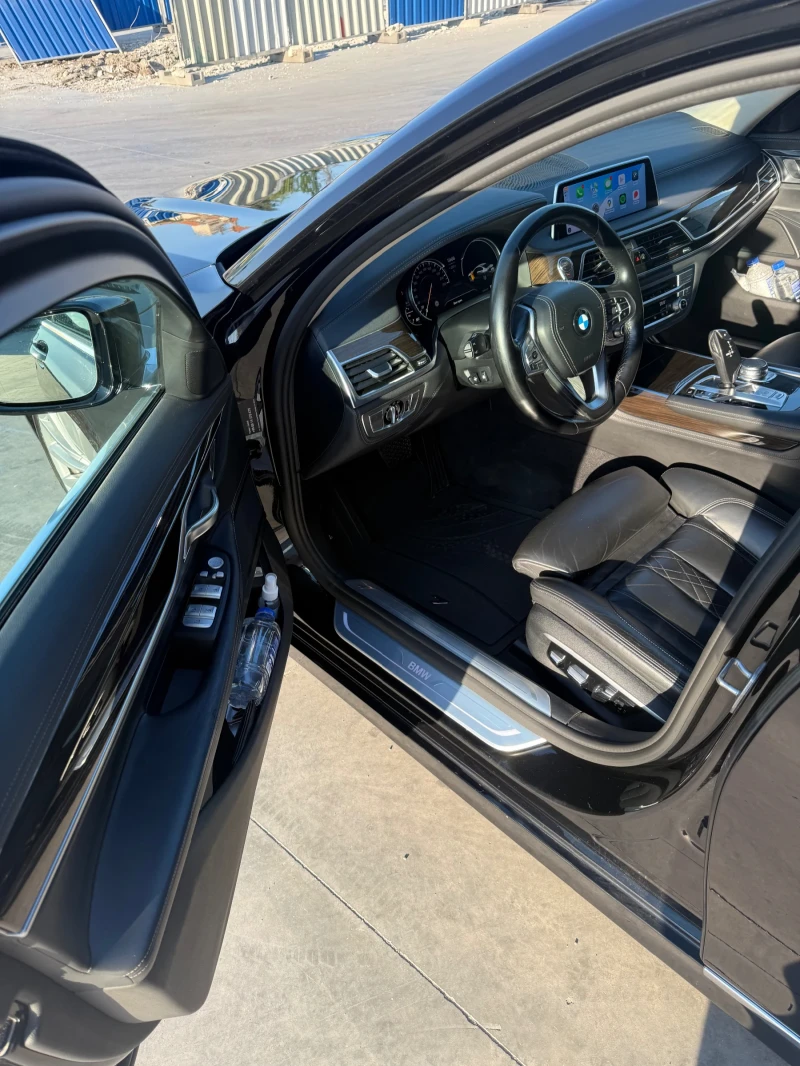 BMW 740 xDrive, снимка 11 - Автомобили и джипове - 50841358