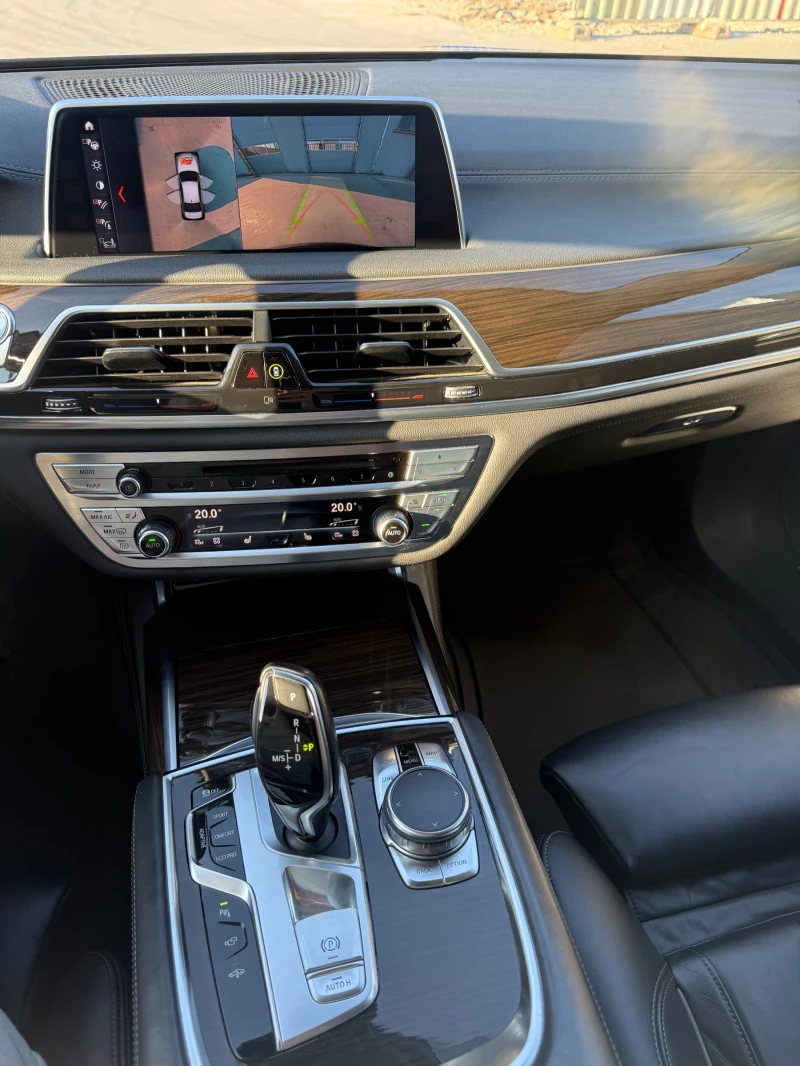 BMW 740 xDrive, снимка 8 - Автомобили и джипове - 50841358