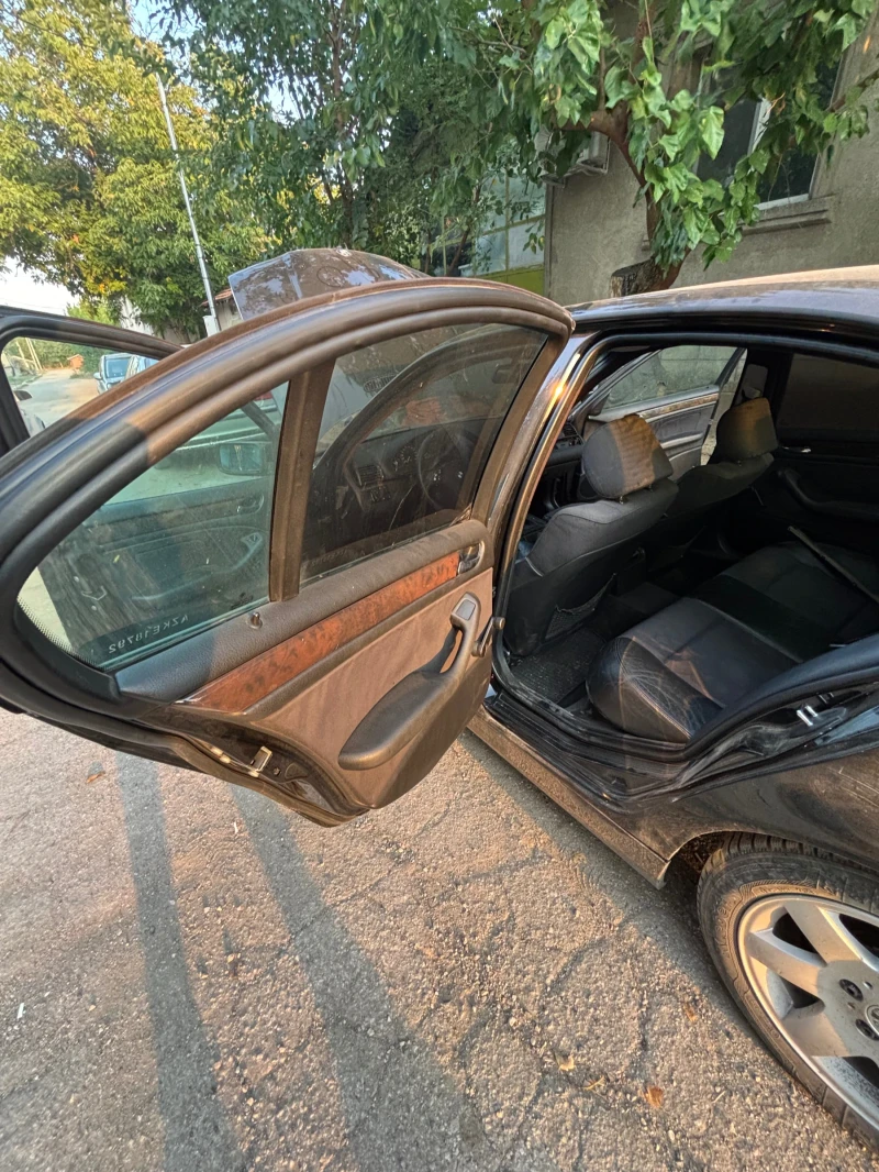 BMW 320, снимка 13 - Автомобили и джипове - 52789945