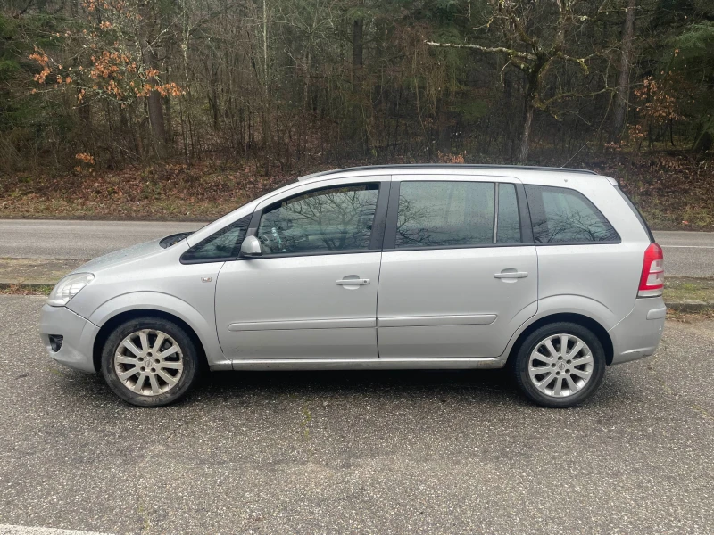 Opel Zafira 1.6, снимка 5 - Автомобили и джипове - 52859137