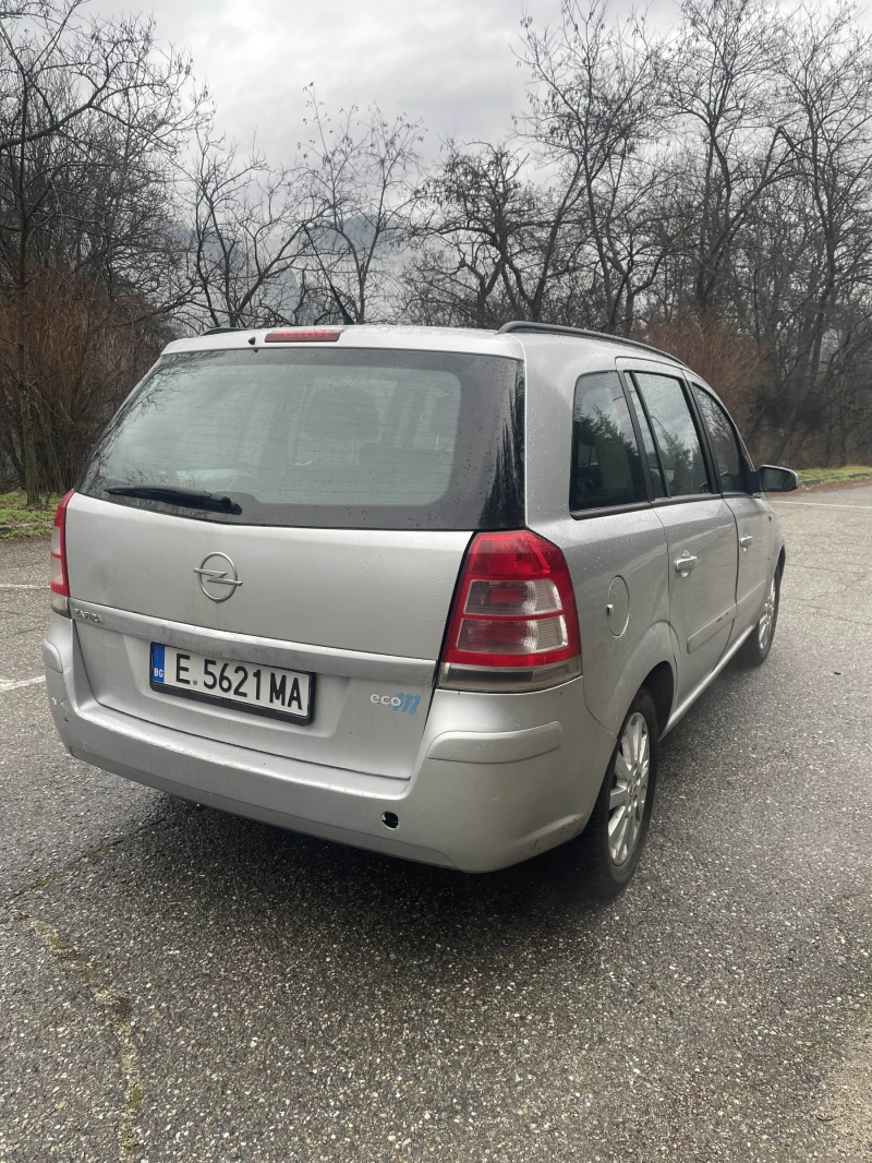 Opel Zafira 1.6, снимка 4 - Автомобили и джипове - 52859137