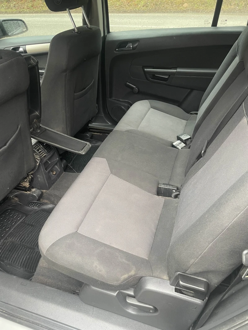 Opel Zafira 1.6, снимка 13 - Автомобили и джипове - 52859137