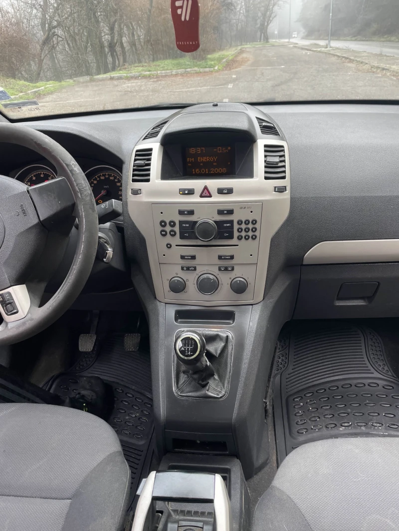 Opel Zafira 1.6, снимка 7 - Автомобили и джипове - 52859137