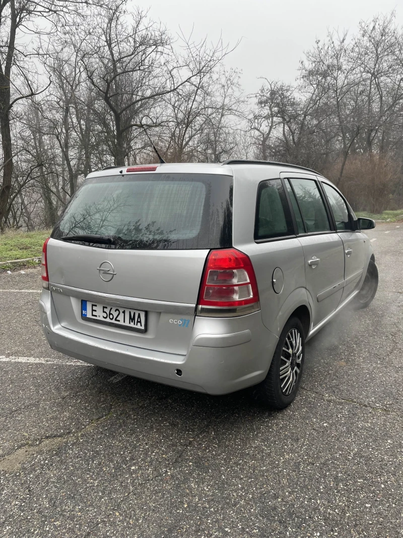 Opel Zafira 1.6, снимка 4 - Автомобили и джипове - 52859137