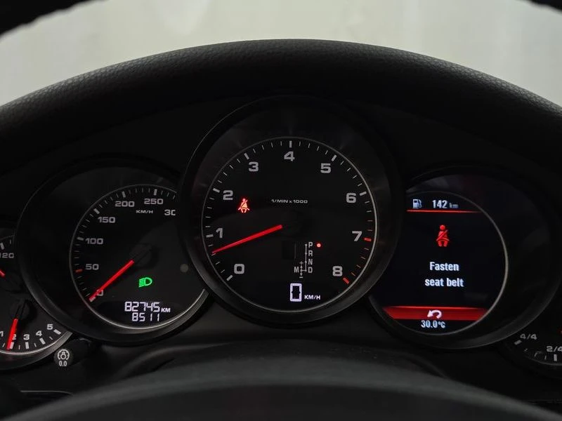 Porsche Panamera 3.6 AWD| 310к.с.| ВКЛ.ТЕХНОТЕСТ, снимка 8 - Автомобили и джипове - 55197785