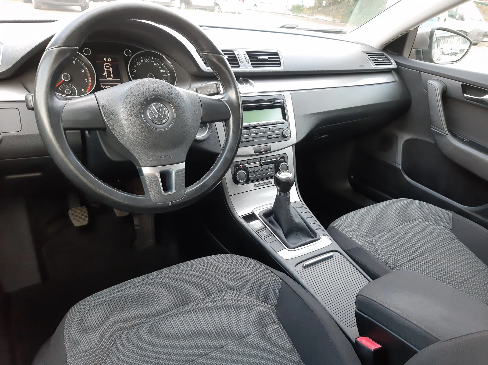 VW Passat * TOP* ИТАЛИЯ* , снимка 14 - Автомобили и джипове - 36263388