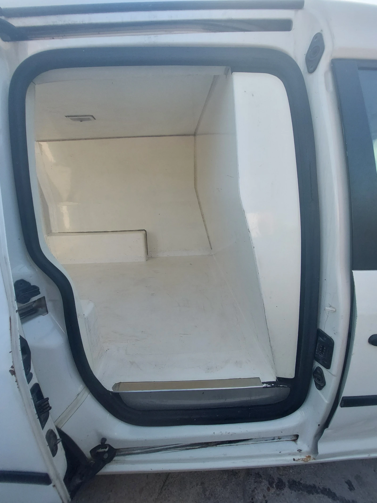 VW Caddy  - изображение 7