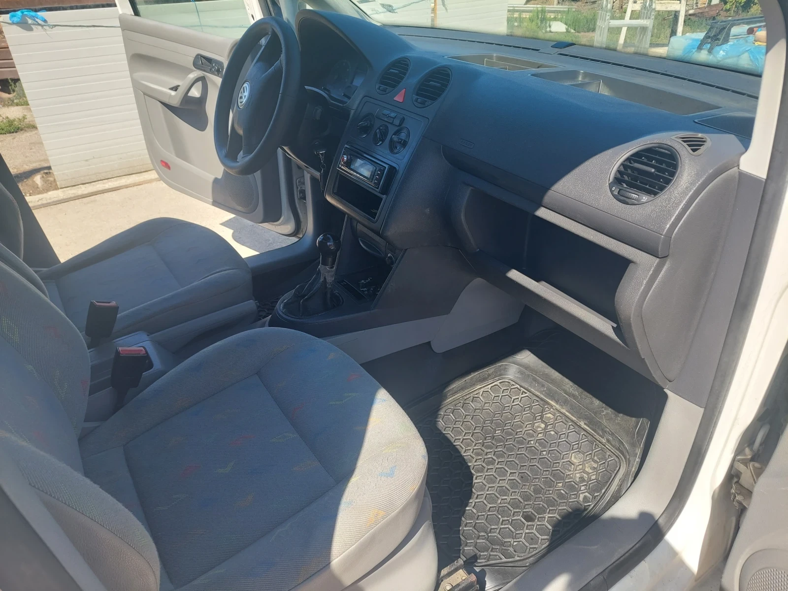 VW Caddy  - изображение 8