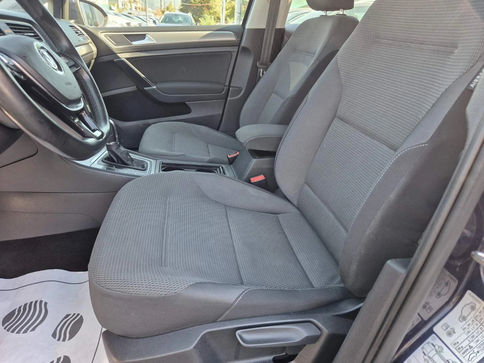 VW Golf 1.4TGI-DSG - изображение 7