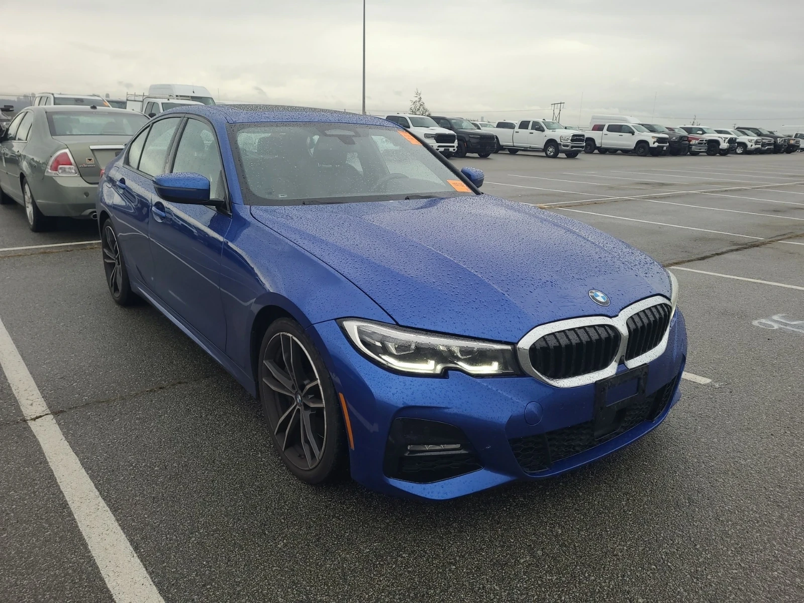 BMW 330 XDRIVE * * CARFAX * * АВТО КРЕДИТ * *  - изображение 2