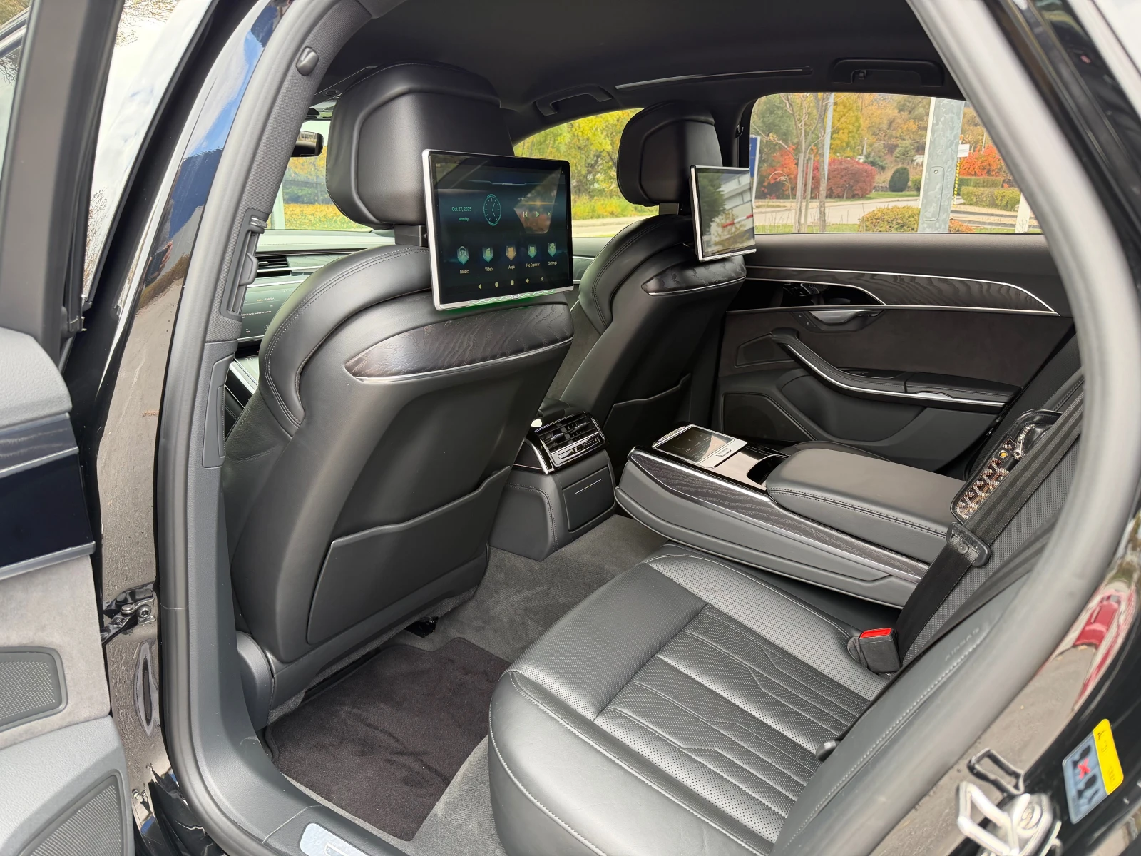 Audi A8 55TFSI/DISTR/NAVI\BANG & OLUFSEN\TVx2\360\FULL !!!, снимка 13 - Автомобили и джипове - 52333791