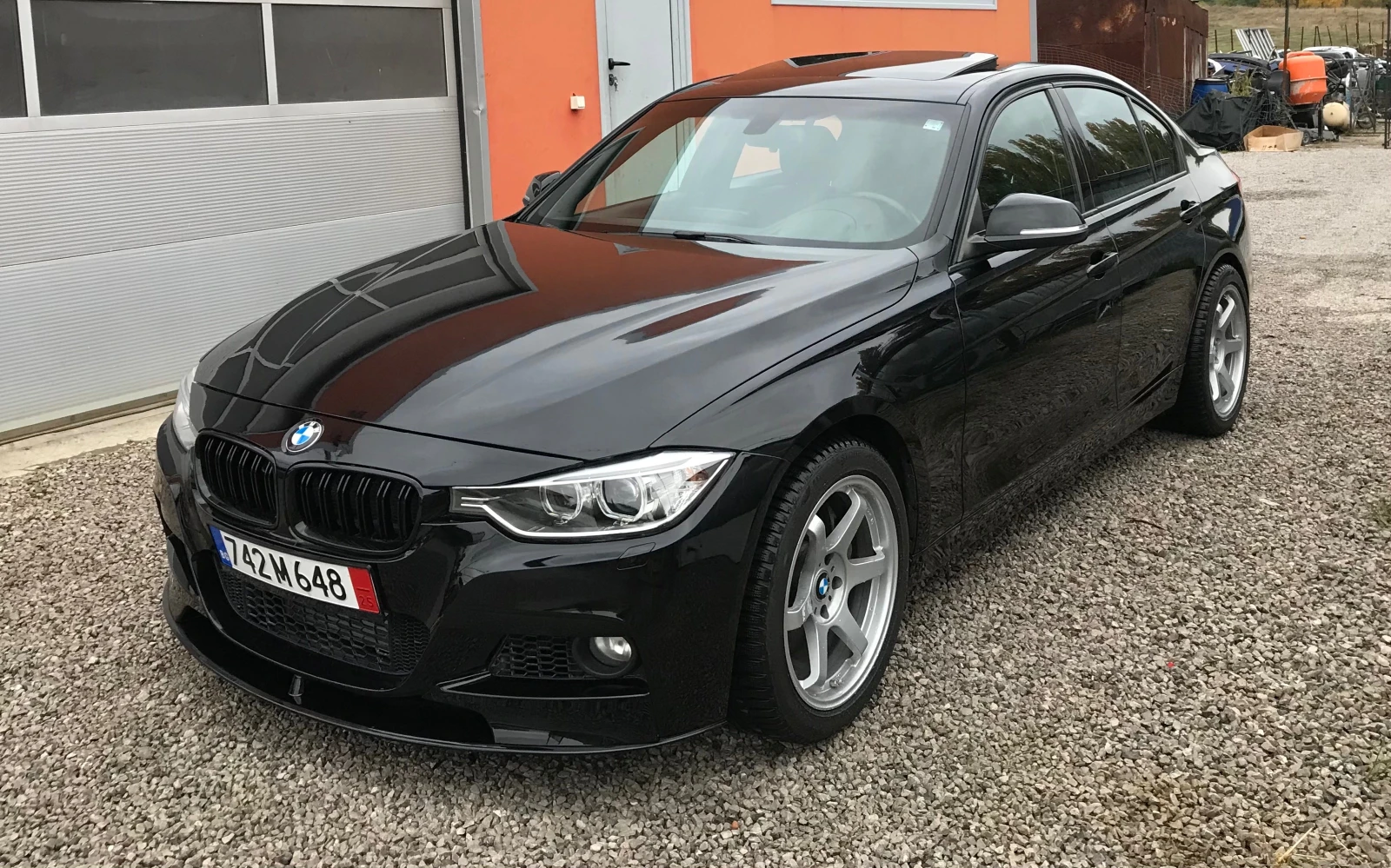 BMW 335 335i xDrive, РЪЧКА - изображение 2