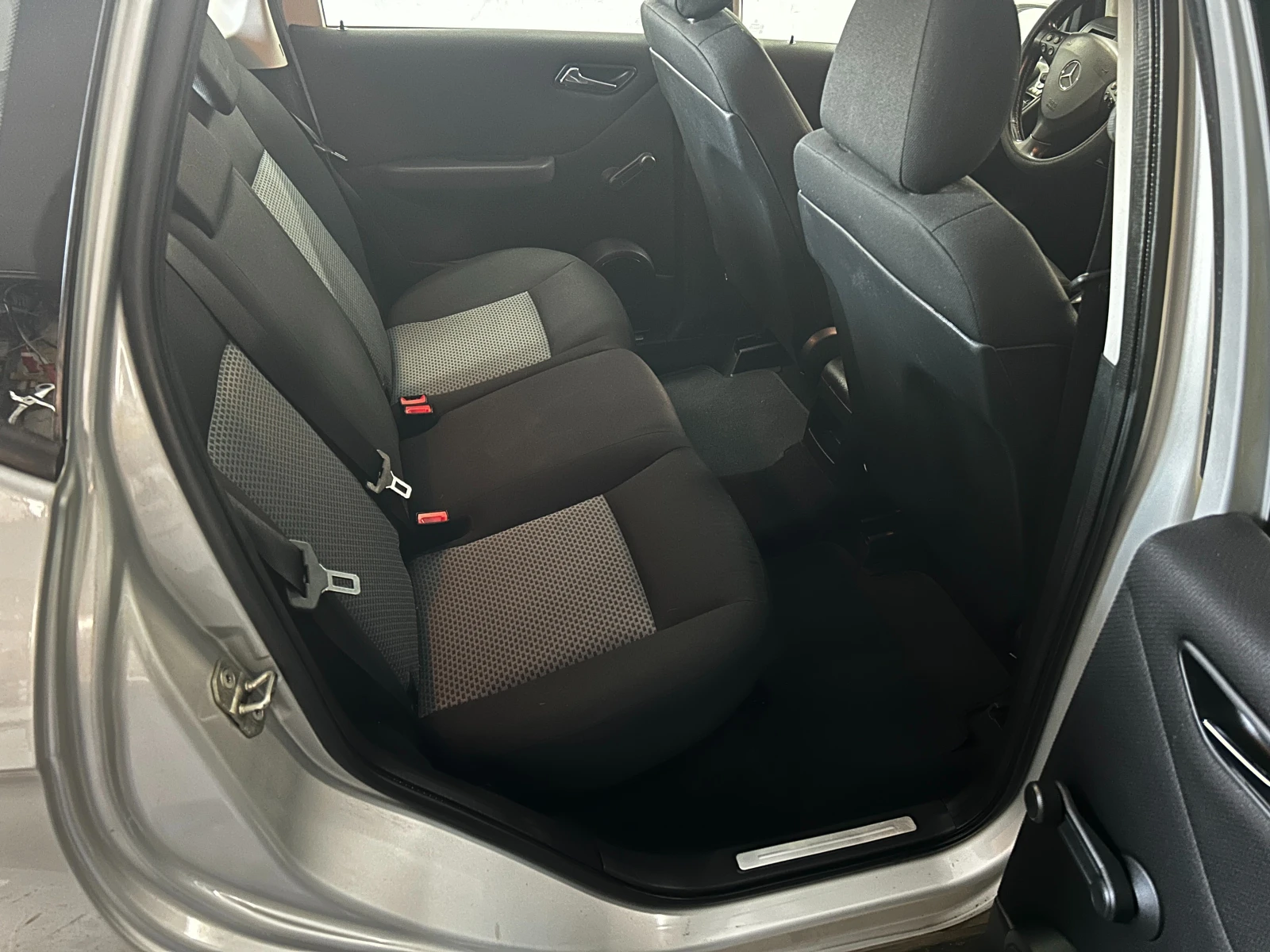 Mercedes-Benz A 180 CDI, снимка 8 - Автомобили и джипове - 53720647