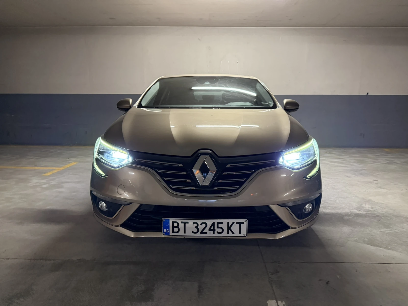 Renault Megane, снимка 6 - Автомобили и джипове - 54014061
