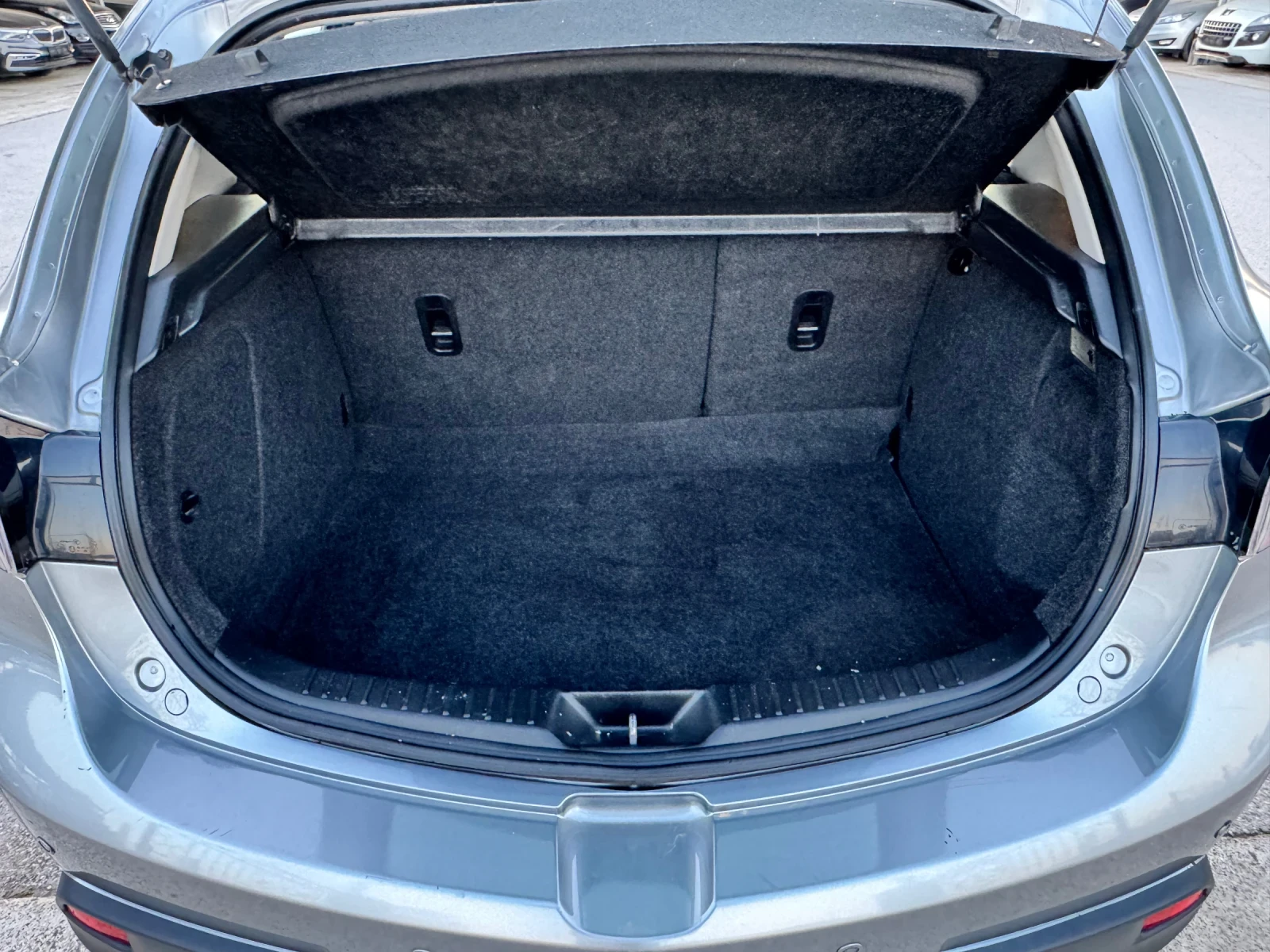 Mazda 3 1.6HDi 109k.с. , снимка 12 - Автомобили и джипове - 54247703