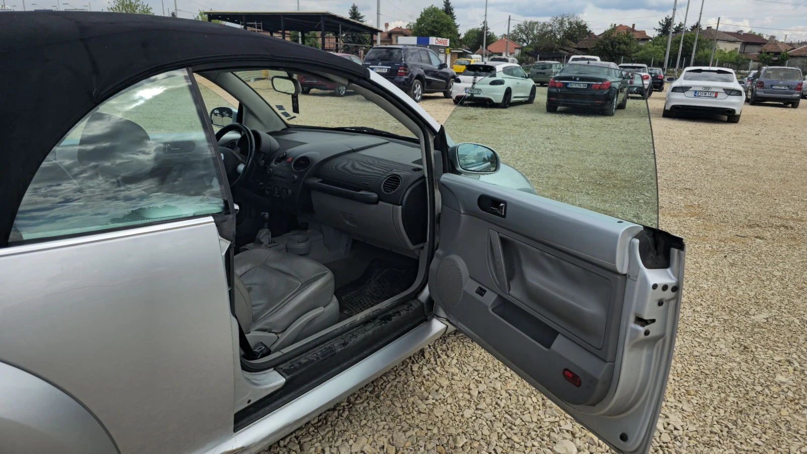 VW New beetle Cabrio 1.9 TDI, снимка 7 - Автомобили и джипове - 54398798