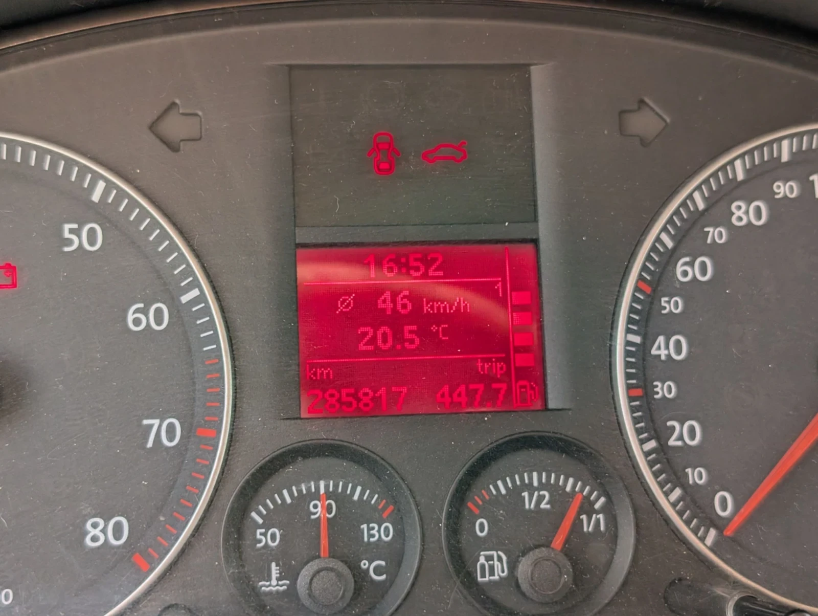 VW Caddy МЕТАН+ ГАЗ  6+ 1  2.0i, снимка 15 - Автомобили и джипове - 54622347
