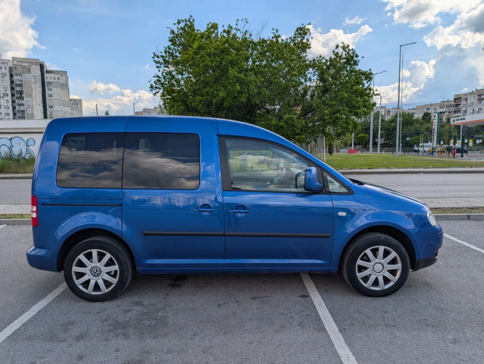 VW Caddy МЕТАН+ ГАЗ  6+ 1  2.0i, снимка 3 - Автомобили и джипове - 54622347