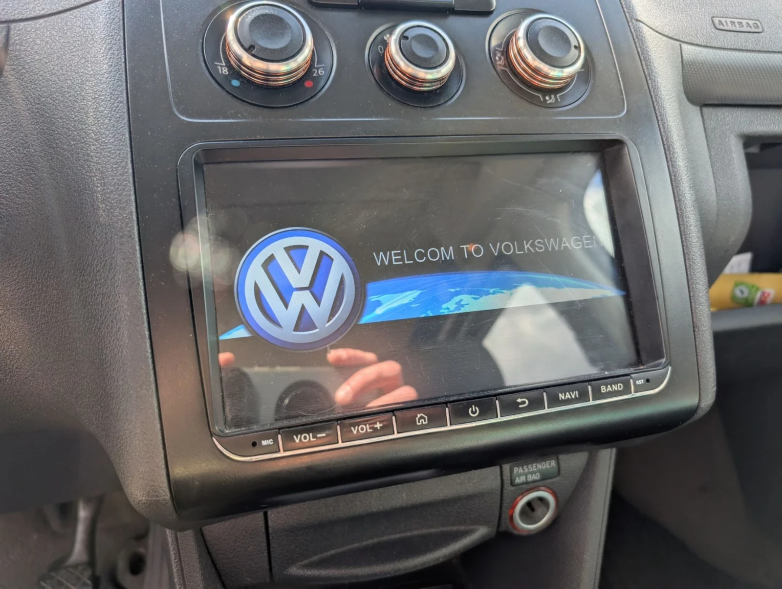 VW Caddy МЕТАН+ ГАЗ  6+ 1  2.0i, снимка 13 - Автомобили и джипове - 54622347