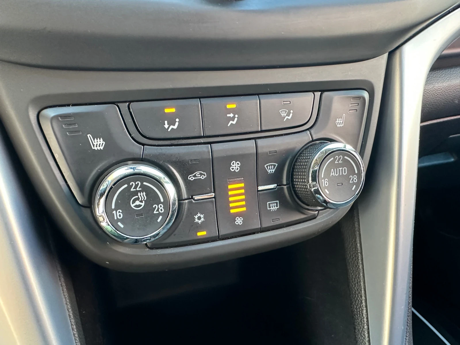Opel Zafira 2.0CDTI FACELIFT 120 Aniversary, снимка 9 - Автомобили и джипове - 54683670