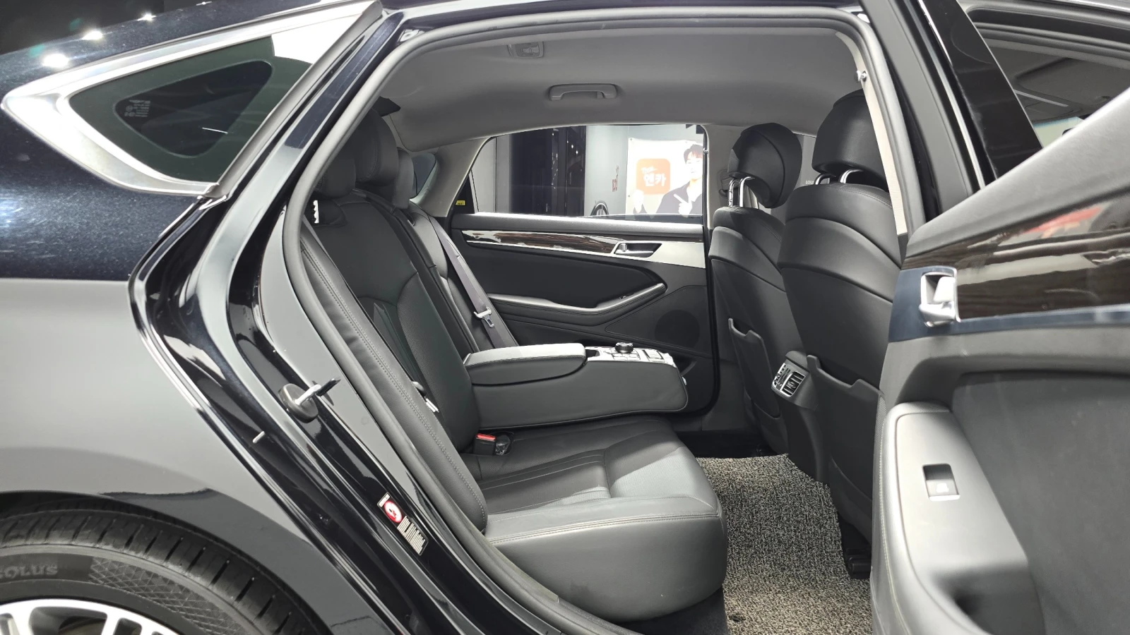 Genesis G80 3.3 GDI* Luxury Special, снимка 11 - Автомобили и джипове - 55040258