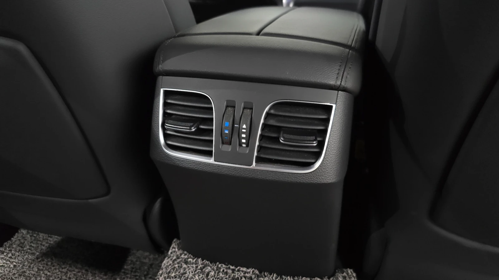 Genesis G80 3.3 GDI* Luxury Special, снимка 16 - Автомобили и джипове - 55040258