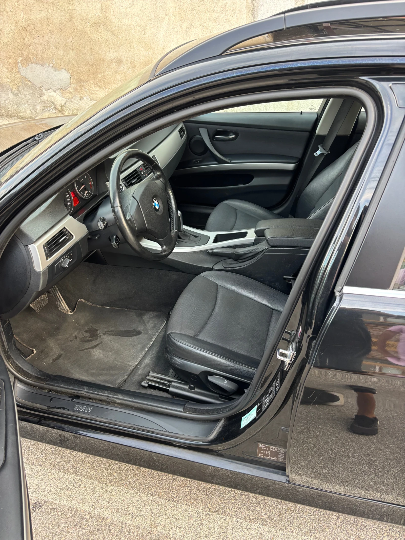 BMW 330, снимка 11 - Автомобили и джипове - 55316742