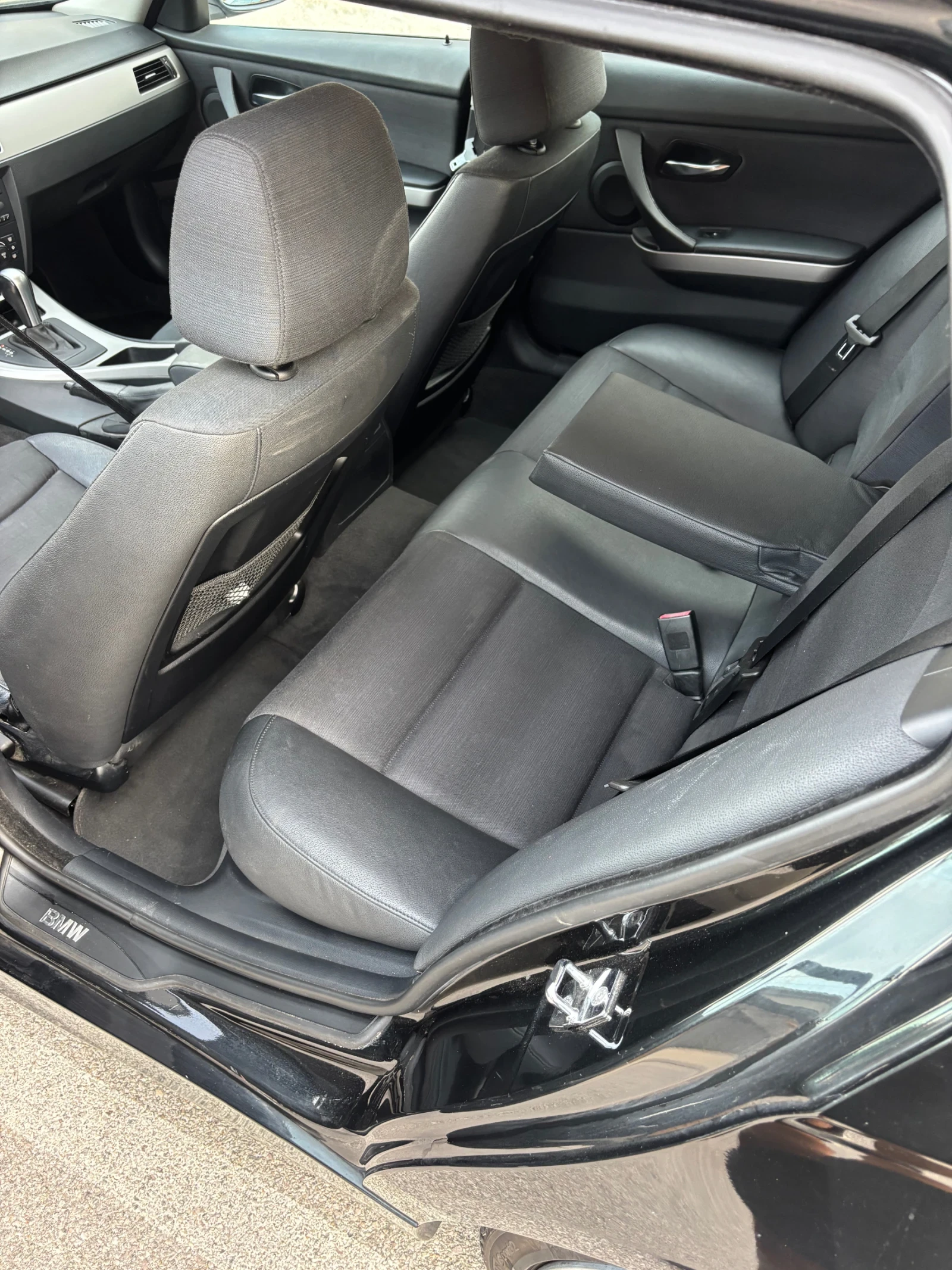 BMW 330, снимка 13 - Автомобили и джипове - 55316742