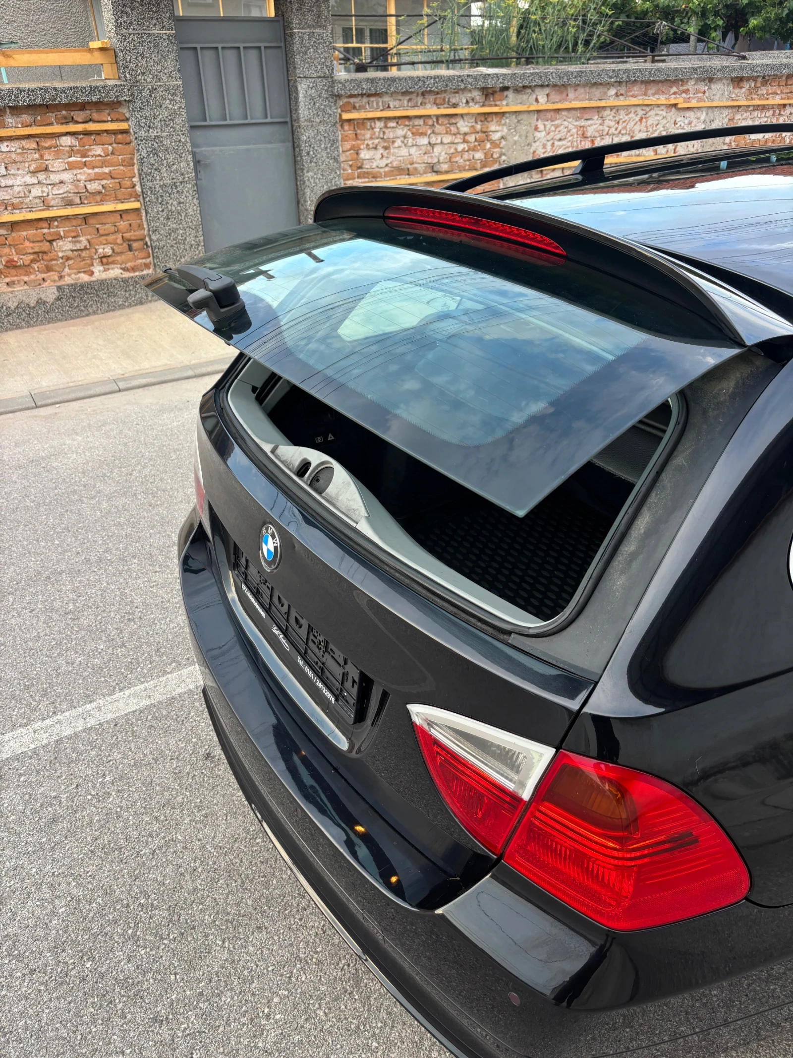 BMW 330, снимка 5 - Автомобили и джипове - 55316742