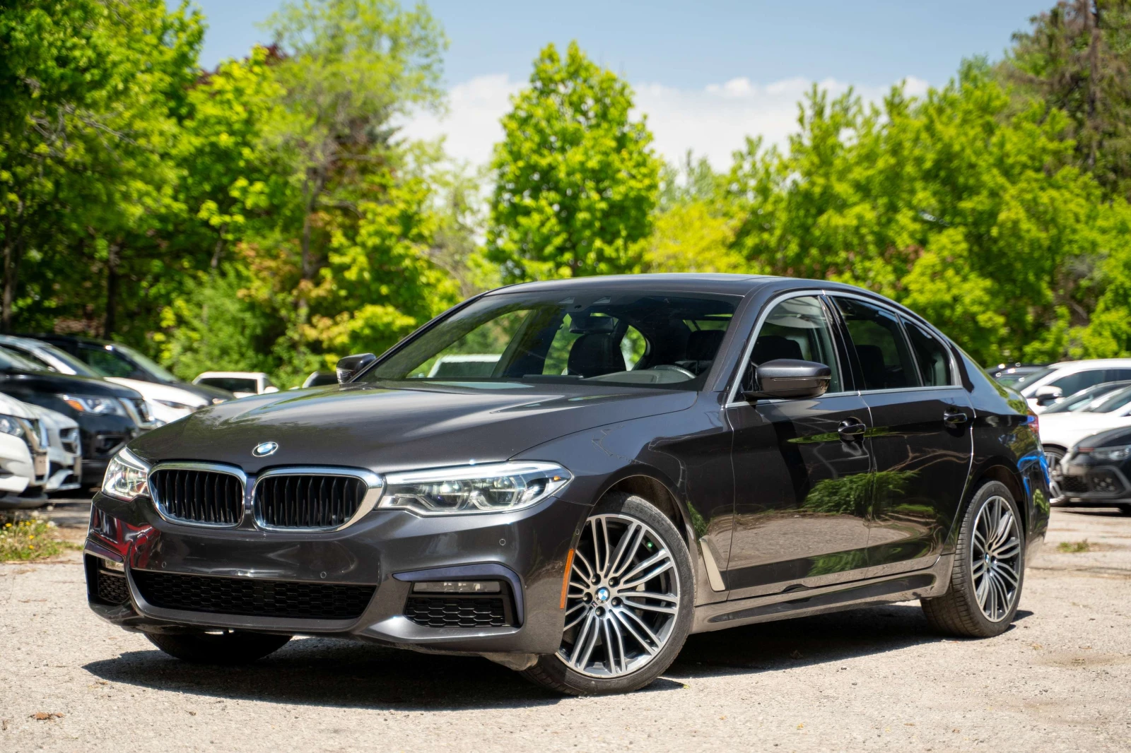BMW 530 xDrive / ПАНО / ЛИЗИНГ / ЦЕНА до БГ