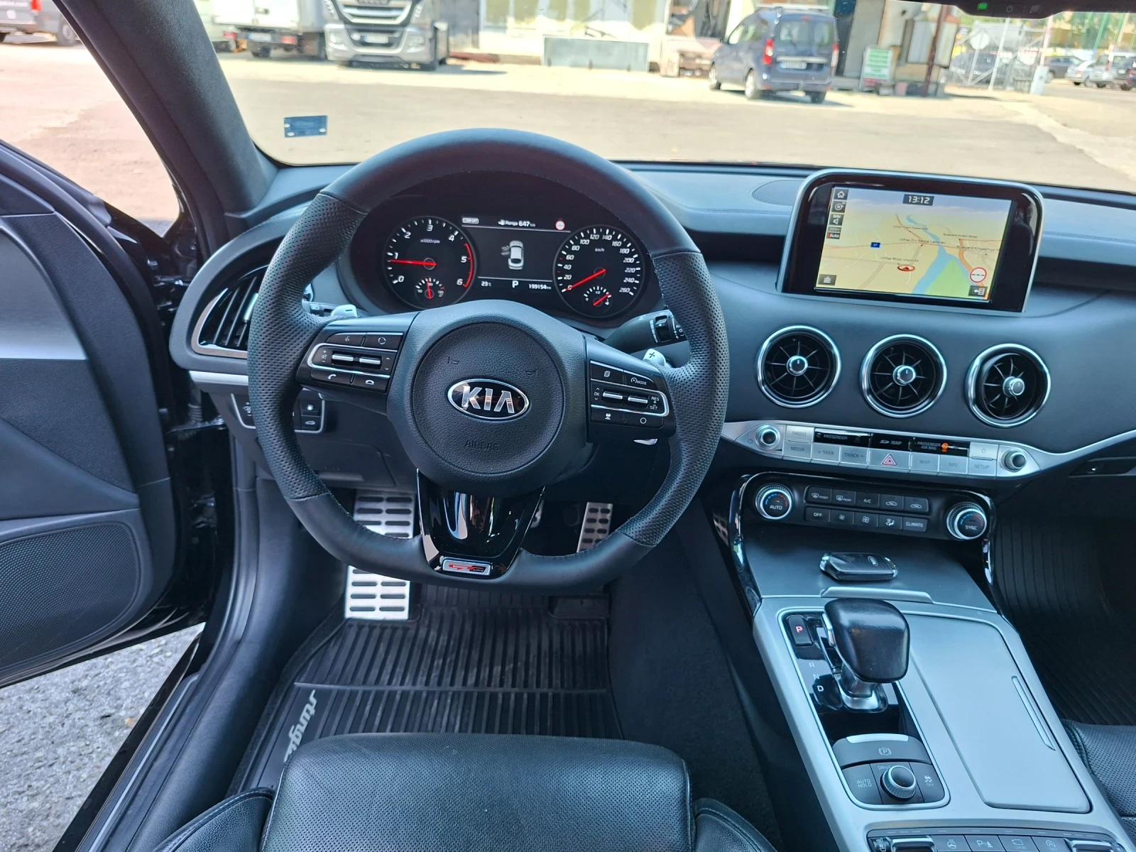 Kia Stinger GT-Line, снимка 8 - Автомобили и джипове - 55911375