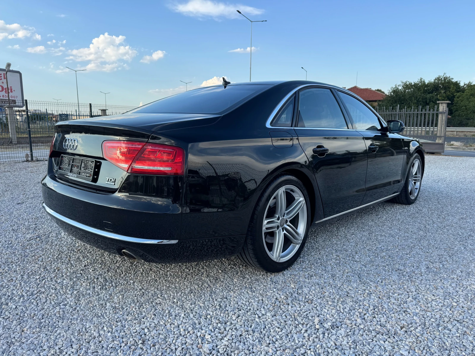 Audi A8 3.0TDI* QUATTRO* MATRIX* Обдухване* BOSE* FULL, снимка 8 - Автомобили и джипове - 55959964
