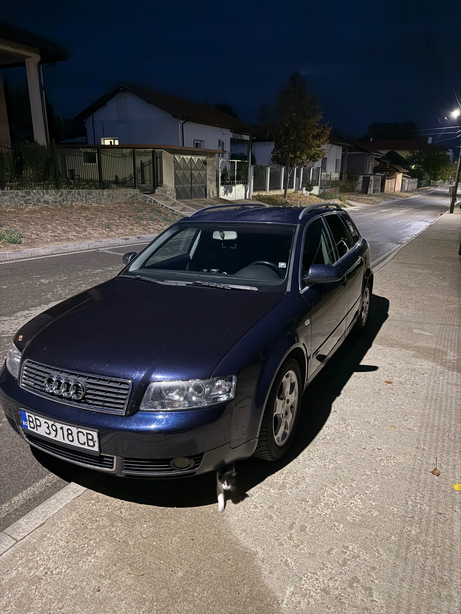 Audi A4 1, 8 Т QUATTRO, снимка 3 - Автомобили и джипове - 56660818